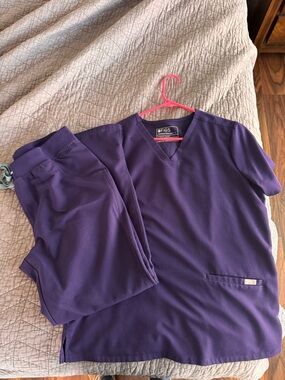 Figs Women's Scrub Set in Purple Jam